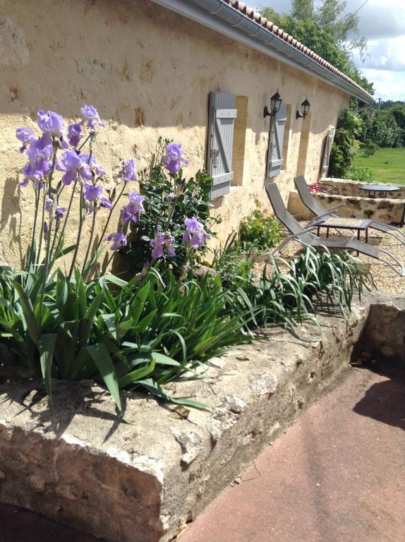 Chateau Nardou Otel Saint-Sulpice-et-Cameyrac Oda fotoğraf