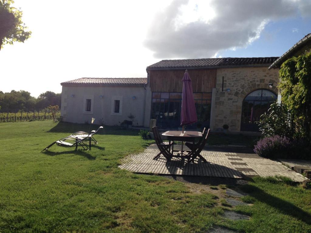 Chateau Nardou Otel Saint-Sulpice-et-Cameyrac Oda fotoğraf